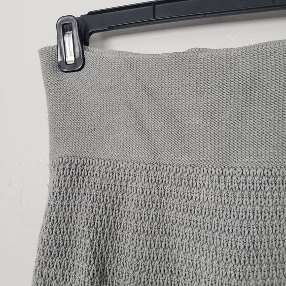 Fendi Women's 40 Grey Knit Sweater Skirt Knot Bottom Braided Designer US 4 - Picture 4 of 8